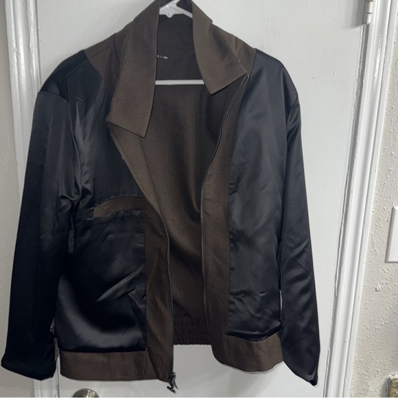 Maniere De Voir Brown Lightweight Zip-Up Jacket
SZ L - Picture 12 of 13